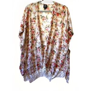 Bobeau Floral Kimono Wrap Size Small Fringe Cover Up Resort Wear Travel Romantic